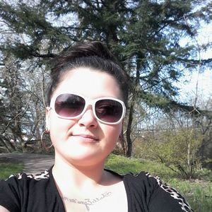 Meet your Posher, Leticia